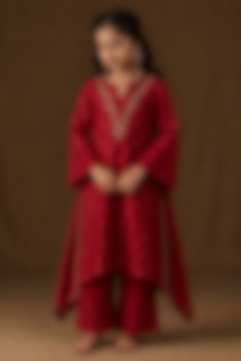 Magenta Pink Mul Chanderi Embroidered A-Line Kurta Set For Girls by Arpita Sulakshana Kids at Pernia's Pop Up Shop