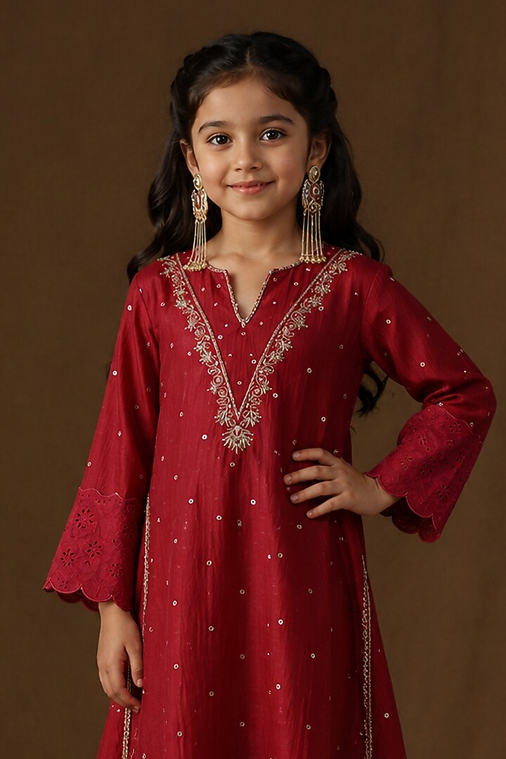 Magenta Pink Mul Chanderi Embroidered A-Line Kurta Set For Girls by Arpita Sulakshana Kids at Pernia's Pop Up Shop