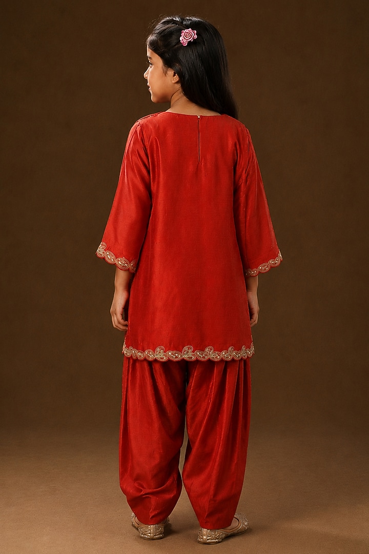 Burnt Orange Summer Silk Dori Embroidered Kurta Set For Girls by Arpita Sulakshana Kids at Pernia's Pop Up Shop