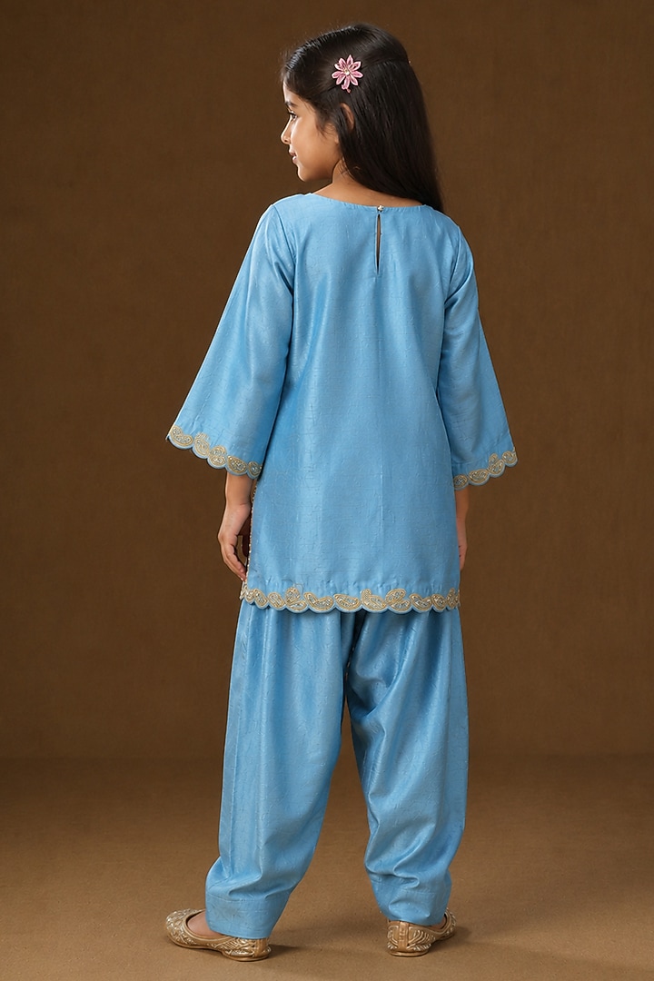 Firozi Blue Summer Silk Golden Hand Painted Kurta Set For Girls by Arpita Sulakshana Kids at Pernia's Pop Up Shop