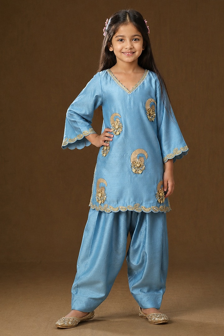 Firozi Blue Summer Silk Golden Hand Painted Kurta Set For Girls by Arpita Sulakshana Kids at Pernia's Pop Up Shop