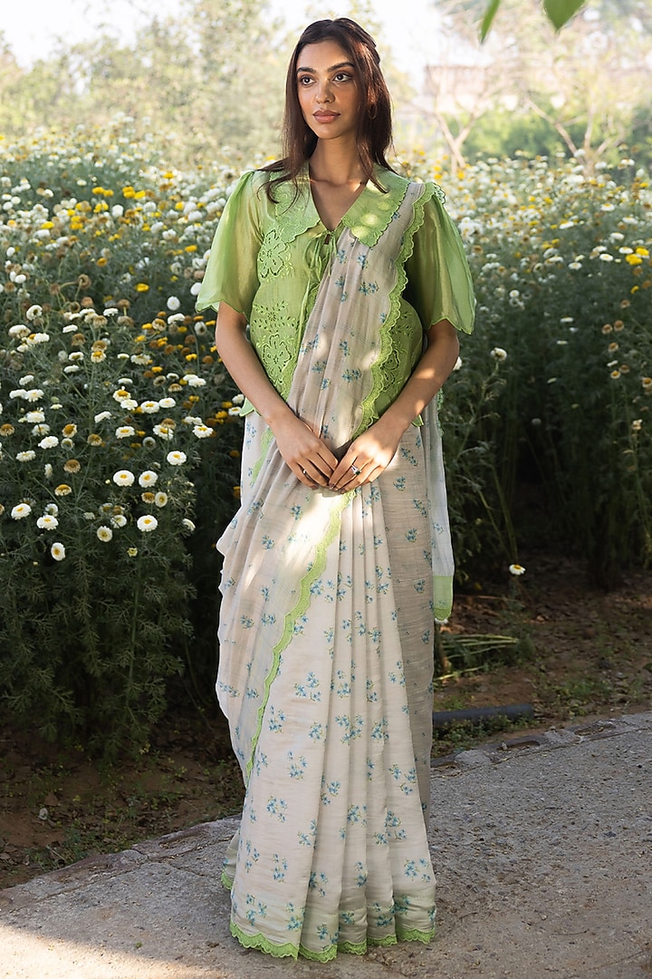 Beige Handwoven Organza Mulberry Silk Floral Hand Painted Party Wear Saree by Surmaye at Pernia's Pop Up Shop