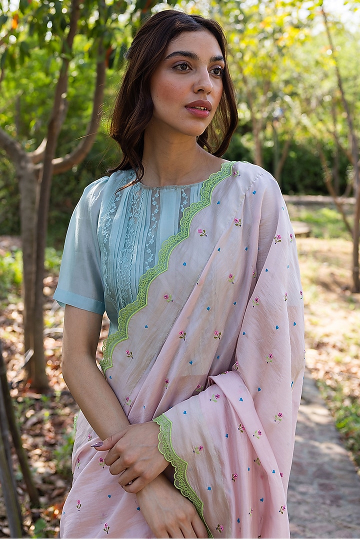 Pink Handwoven Organza Mulberry Silk Floral Hand Embroidered Wedding Saree by Surmaye at Pernia's Pop Up Shop