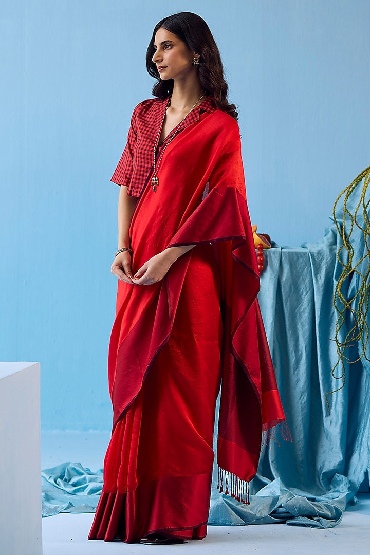 Scarlet Red Handwoven Silk Mesh Party Wear Saree by Surmaye at Pernia's Pop Up Shop