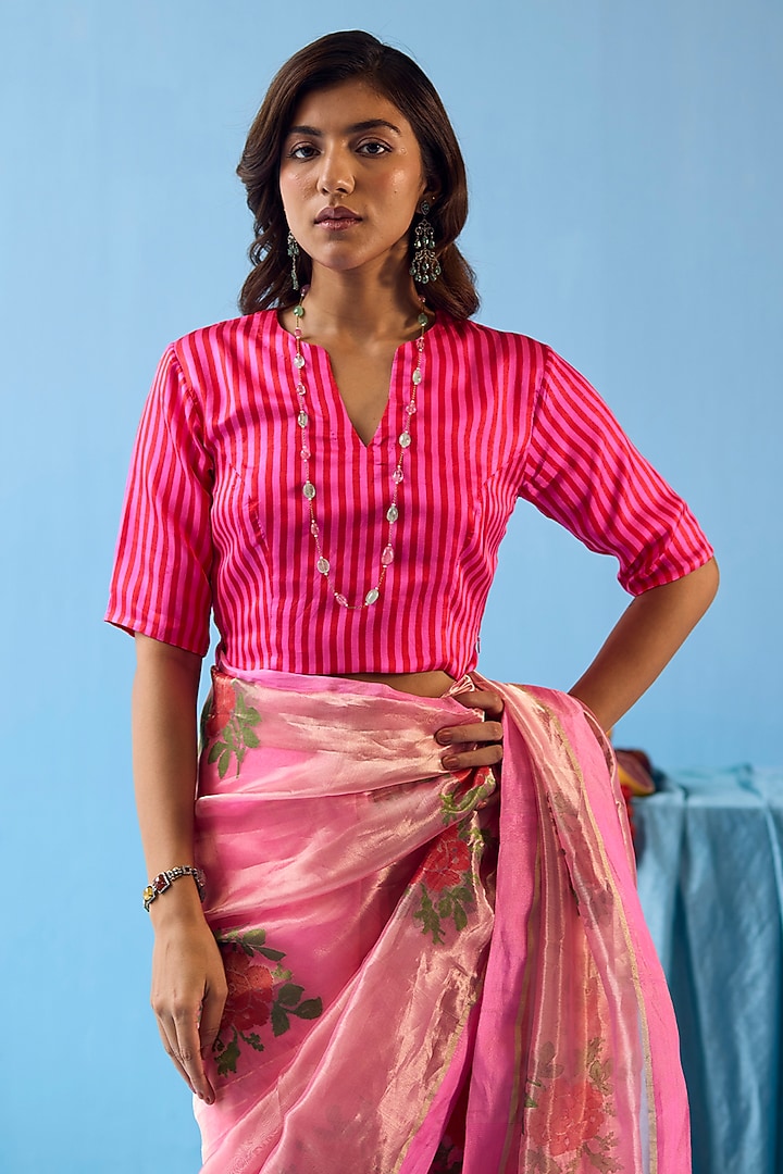 Pink Handwoven Organza Mulberry Silk Jamdani Motifs Wedding Saree by Surmaye at Pernia's Pop Up Shop