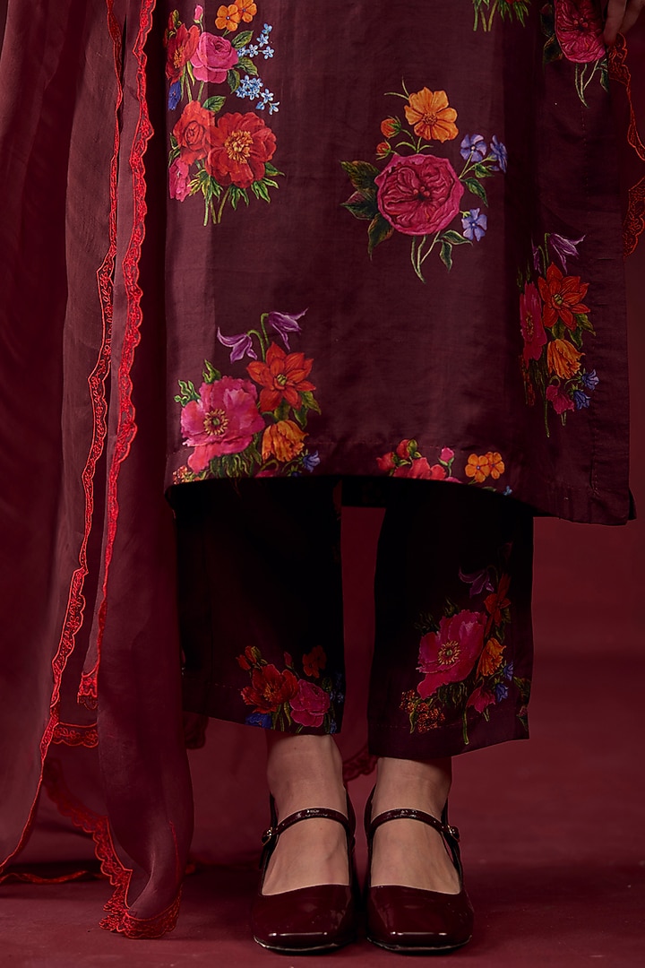 Burgundy Handwoven Mulberry Silk Floral Motif Printed Kurta Set by Surmaye at Pernia's Pop Up Shop