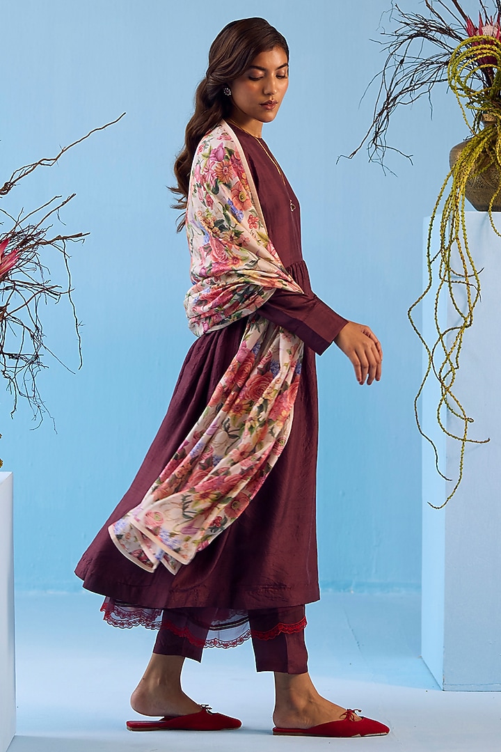 Burgundy Handwoven Mulberry Silk Embroidered Kurta Set by Surmaye at Pernia's Pop Up Shop