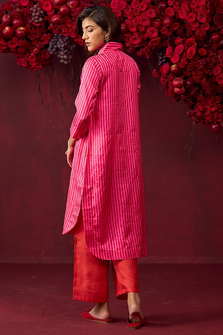 Pink Handwoven Mulberry Silk Satin Striped Kurta Set by Surmaye at Pernia's Pop Up Shop