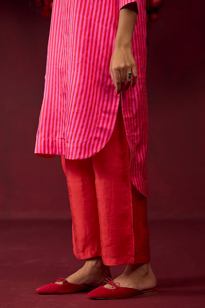 Pink Handwoven Mulberry Silk Satin Striped Kurta Set by Surmaye at Pernia's Pop Up Shop