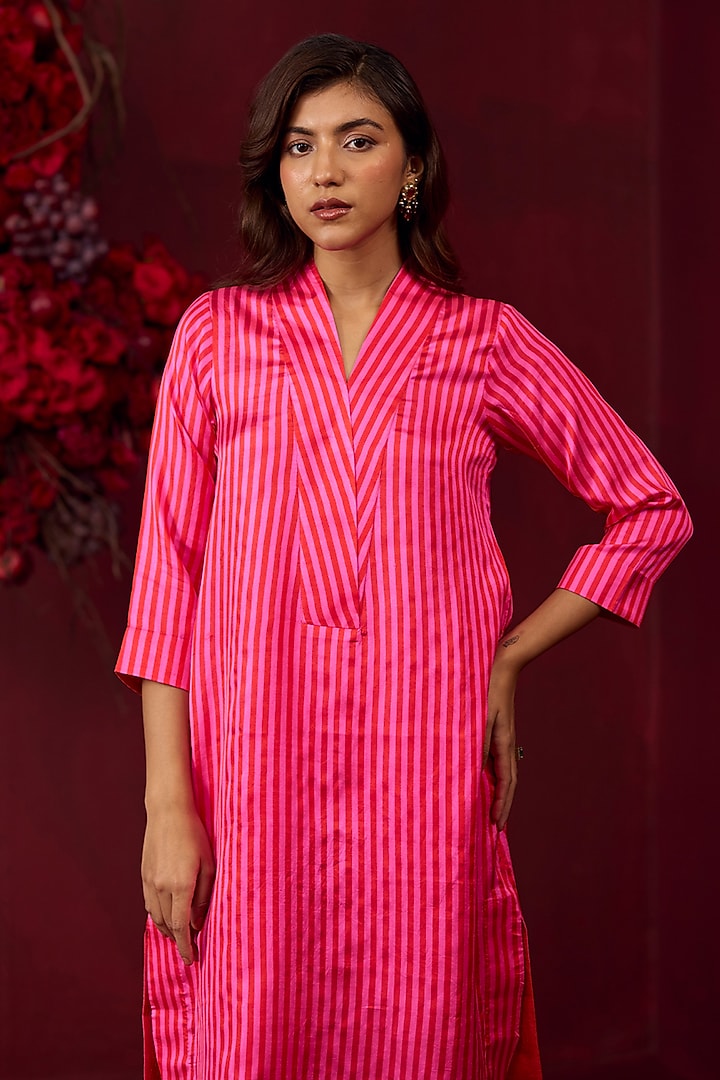 Pink Handwoven Mulberry Silk Satin Striped Kurta Set by Surmaye at Pernia's Pop Up Shop
