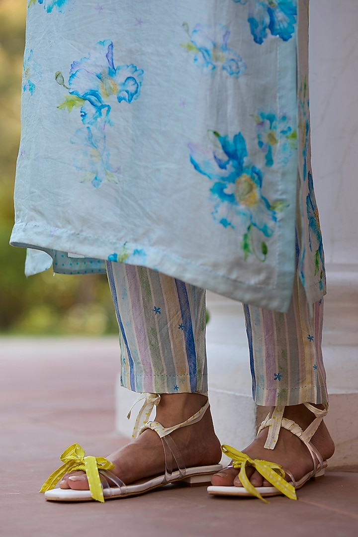 Soft Blue Handwoven Mulberry Silk Floral Printed Kurta Set by Surmaye at Pernia's Pop Up Shop