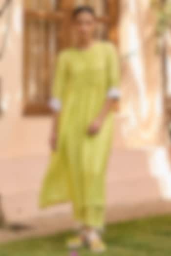 Lime Handwoven Mulberry Silk Beaded Floral Kurta Set by Surmaye  at Pernia's Pop Up Shop