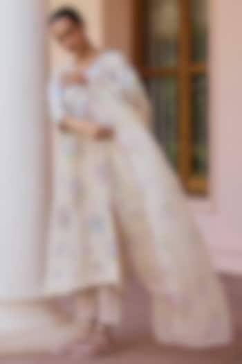 Beige Handwoven Sooti Chanderi Floral Printed Dupatta by Surmaye  at Pernia's Pop Up Shop