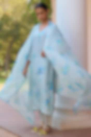 Blue Handwoven Sooti Chanderi Floral Printed Dupatta by Surmaye  at Pernia's Pop Up Shop