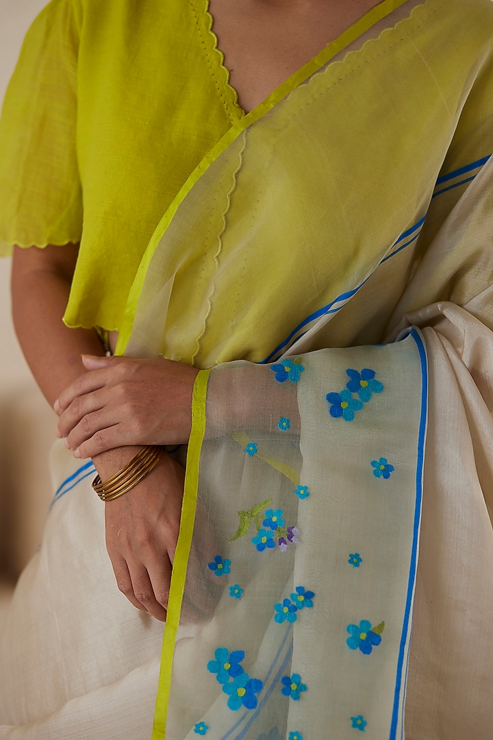 Beige Handwoven Organza Mulberry Silk Jamdani Motifs Party Wear Saree by Surmaye at Pernia's Pop Up Shop