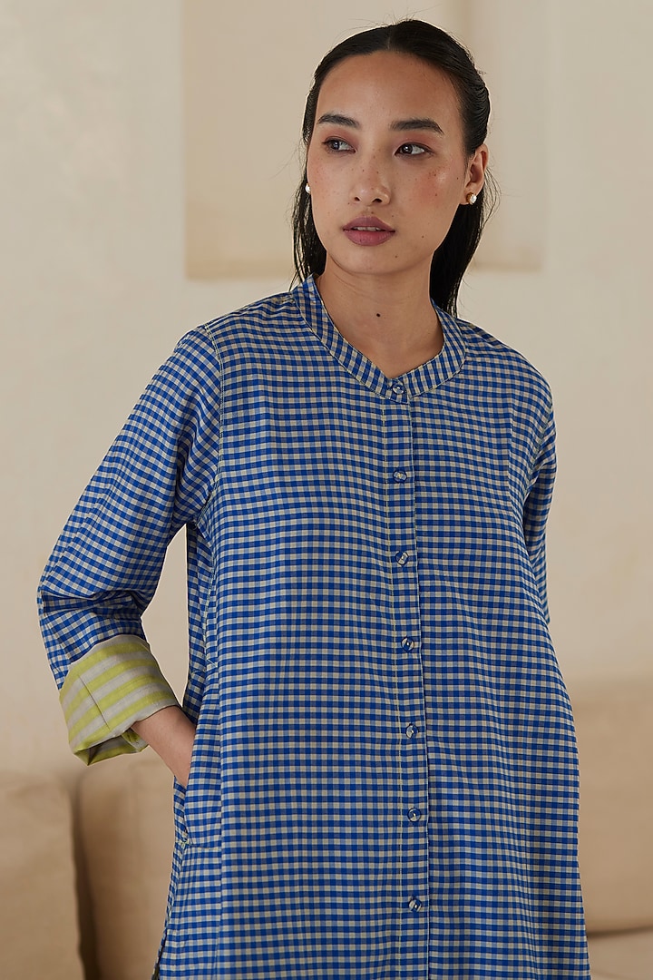 Blue Handwoven Silk Modal Checkered Kurta Set by Surmaye at Pernia's Pop Up Shop