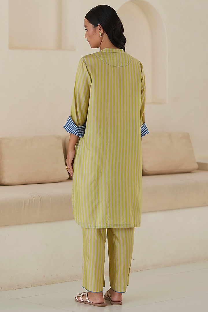 Lime Handwoven Silk Modal Checkered Kurta Set by Surmaye at Pernia's Pop Up Shop