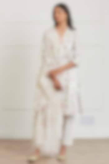 Ivory Handwoven Khadi Floral Printed Kurta Set by Surmaye at Pernia's Pop Up Shop