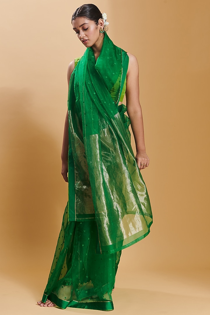 Green Handwoven Organza Silk Jamdani Party Wear Saree by Surmaye at Pernia's Pop Up Shop