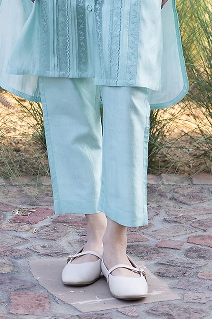 Blue Handwoven Organza Mulberry Silk Embroidered Kurta Set by Surmaye  at Pernia's Pop Up Shop
