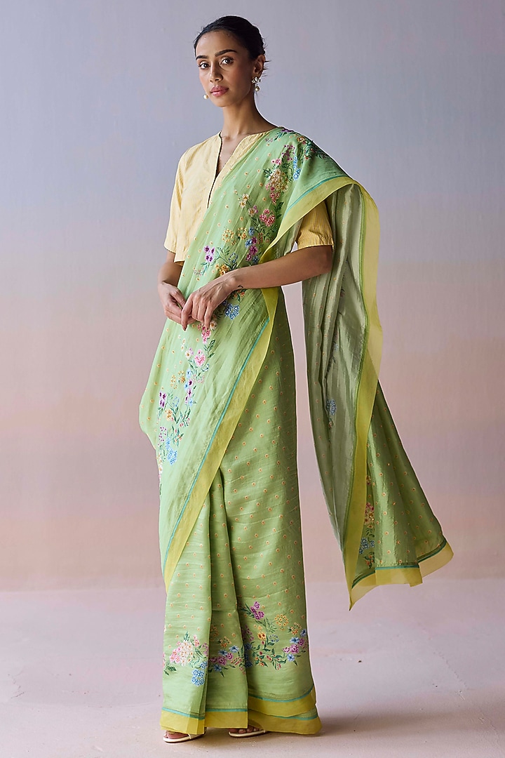 Green Handwoven Organza Mulberry Silk Sequins Embellished Party Wear Saree by Surmaye at Pernia's Pop Up Shop