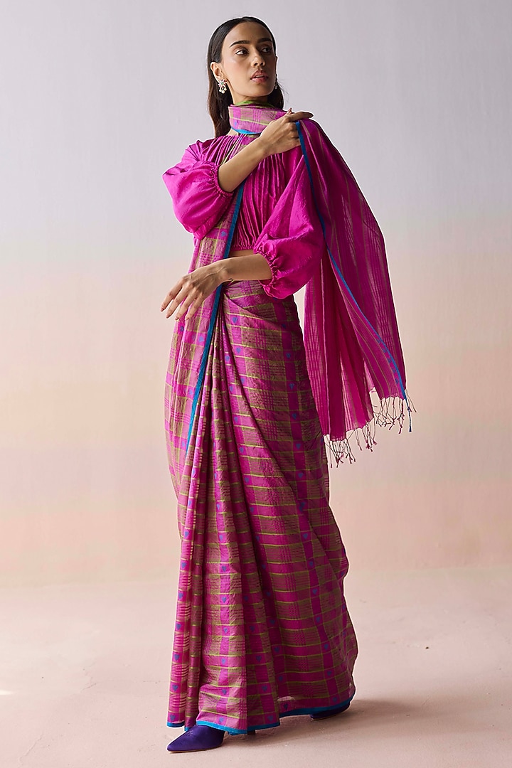 Pink Handwoven Organza Mulberry Silk Checkered Party Wear Saree by Surmaye at Pernia's Pop Up Shop