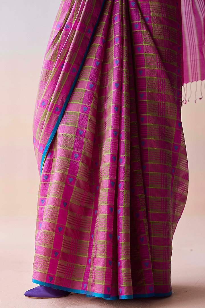 Pink Handwoven Organza Mulberry Silk Checkered Party Wear Saree by Surmaye at Pernia's Pop Up Shop