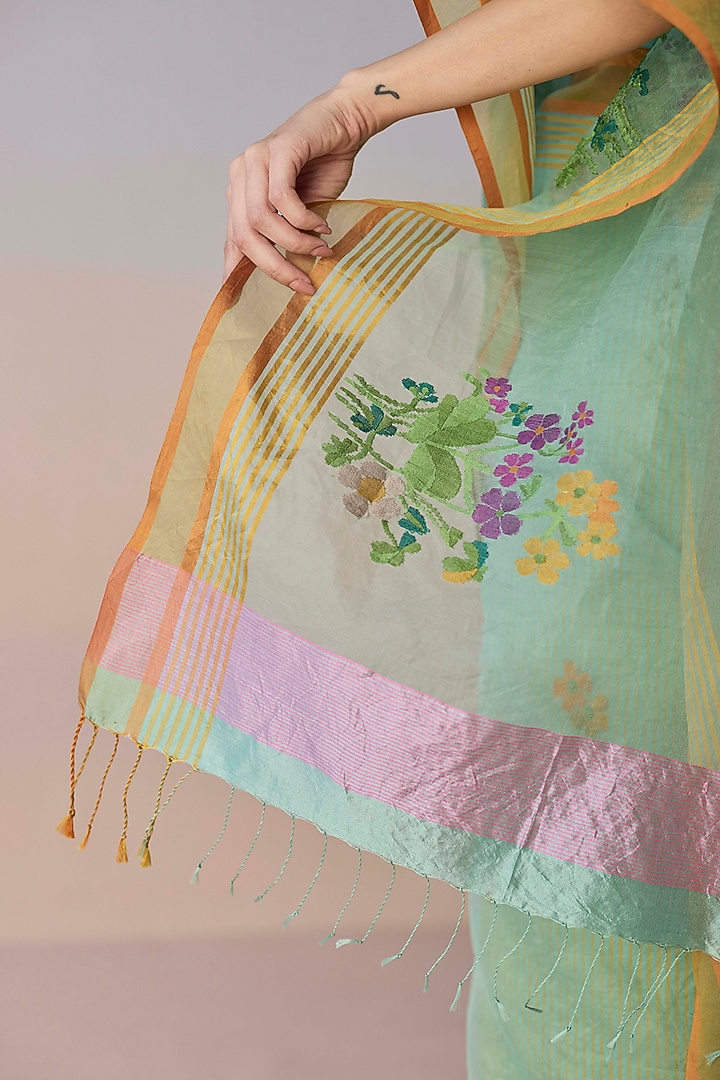 Sea Green Handwoven Organza Mulberry Silk Jamdani Motif Wedding Saree by Surmaye at Pernia's Pop Up Shop