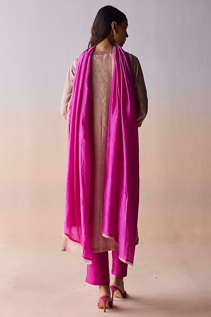 Blush Pink Organza Mulberry Silk Floral Embroidered Kurta Set by Surmaye at Pernia's Pop Up Shop