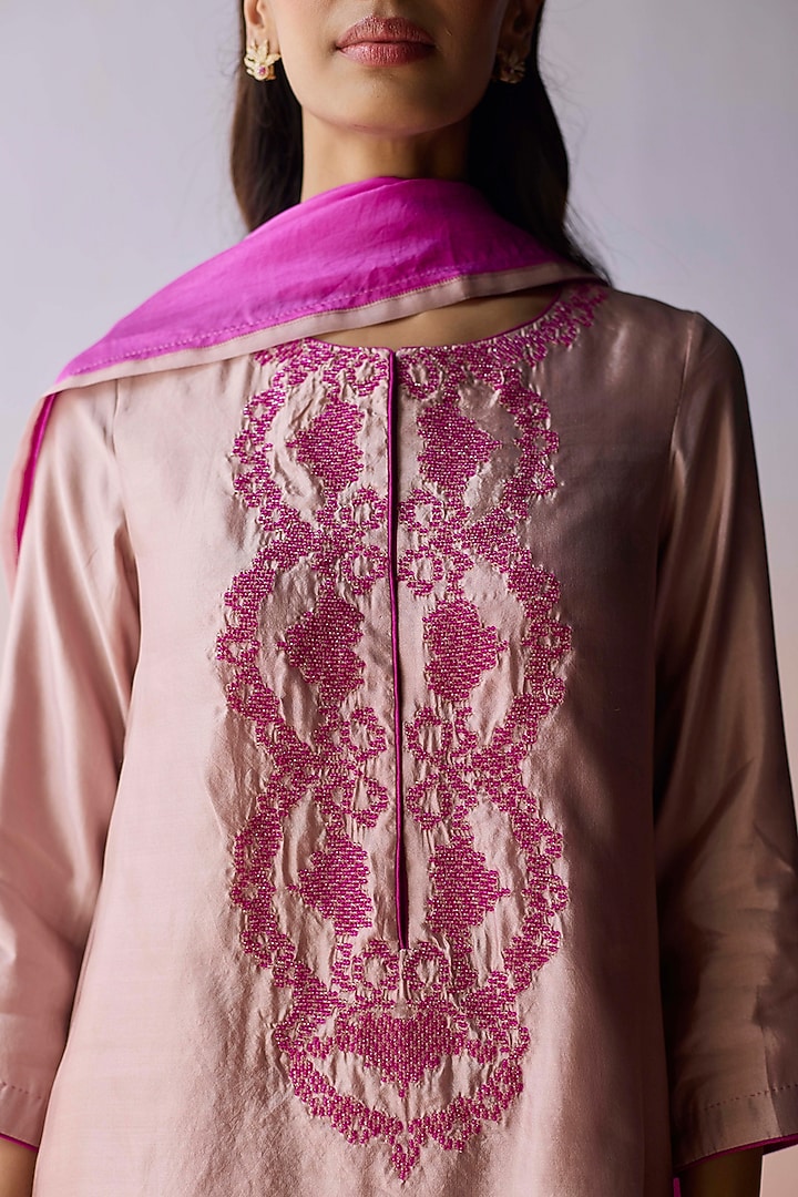 Blush Pink Organza Mulberry Silk Floral Embroidered Kurta Set by Surmaye at Pernia's Pop Up Shop