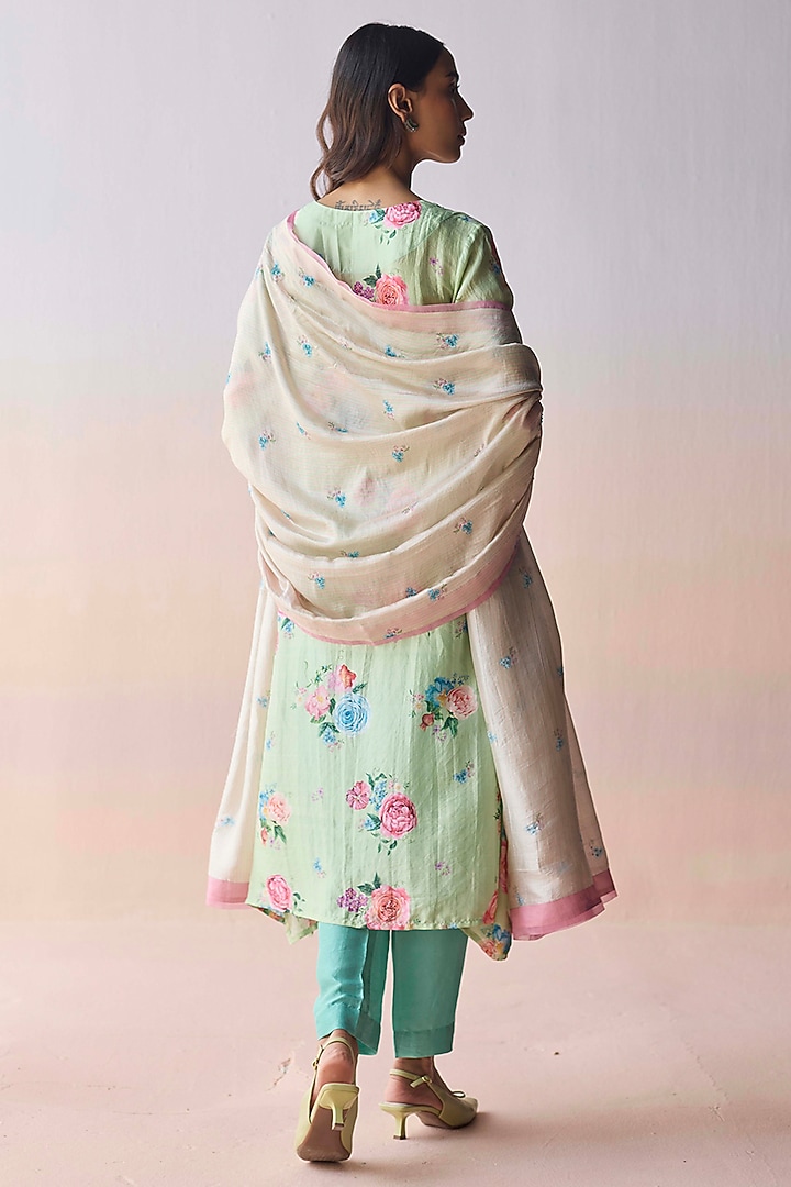 Green Handspun Malda Silk Floral Printed Kurta Set by Surmaye at Pernia's Pop Up Shop