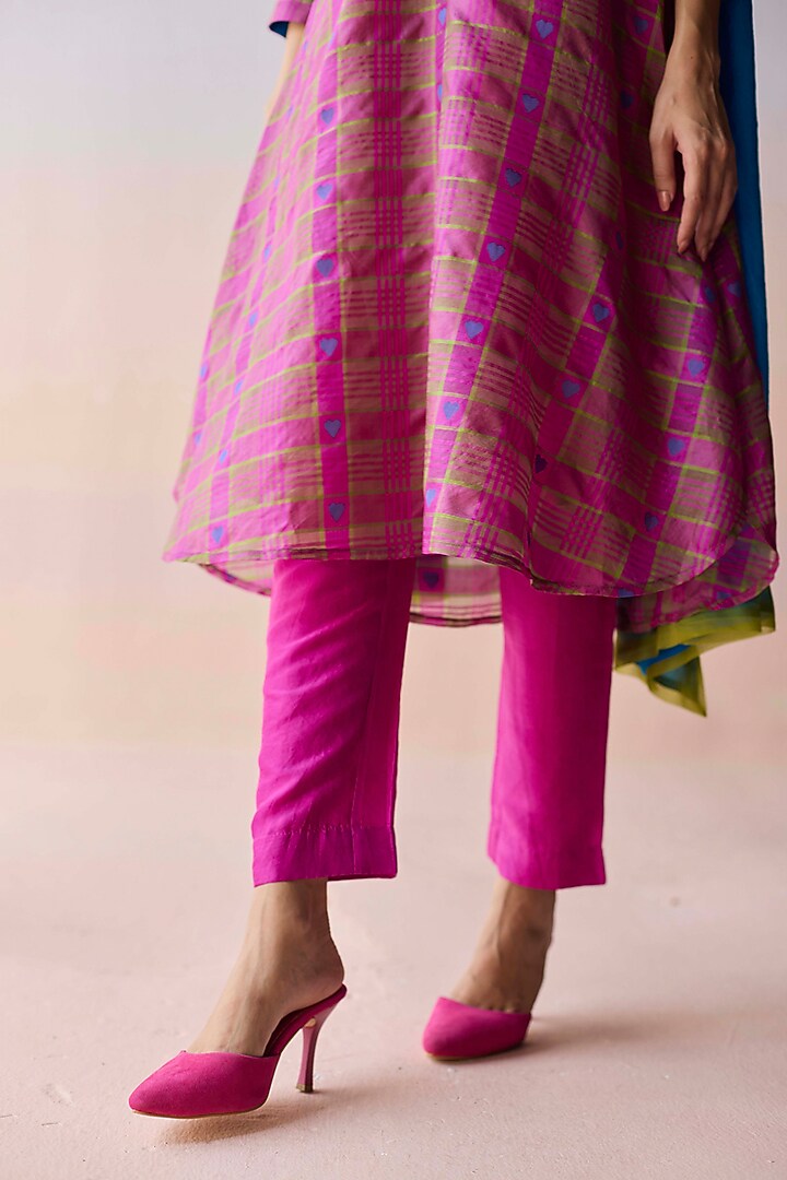 Pink Handwoven Organza Mulberry Silk Jamdani Motif Kurta Set by Surmaye at Pernia's Pop Up Shop