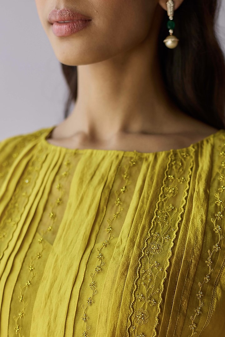 Green Handwoven Organza Mulberry Silk Lace Embroidered Blouse by Surmaye at Pernia's Pop Up Shop