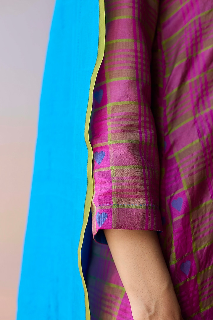 Blue Handwoven Mulberry Silk Dupatta by Surmaye at Pernia's Pop Up Shop