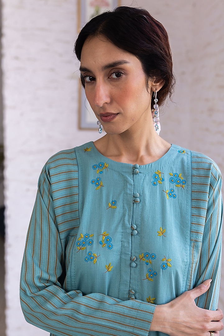 Teal Blue Handwoven Cotton Hand Embroidered Kurta Set by Surmaye at Pernia's Pop Up Shop