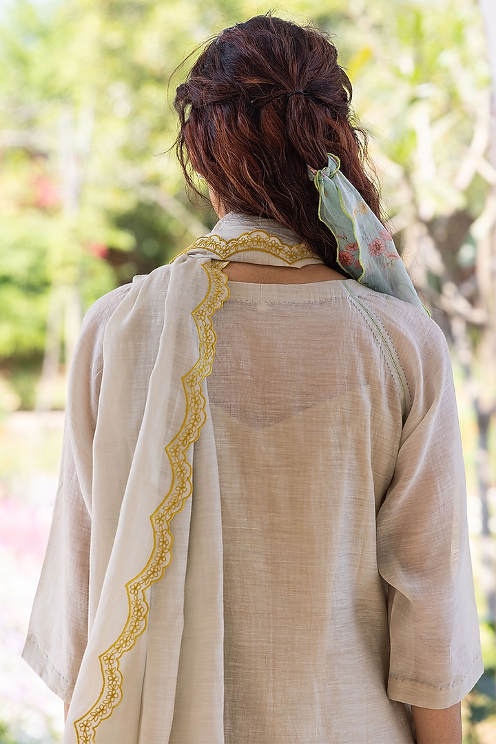 Beige Handwoven Fine Silk Khadi Floral Cutwork Dupatta by Surmaye at Pernia's Pop Up Shop