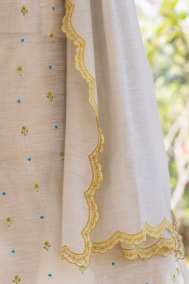 Beige Handwoven Fine Silk Khadi Floral Cutwork Dupatta by Surmaye at Pernia's Pop Up Shop