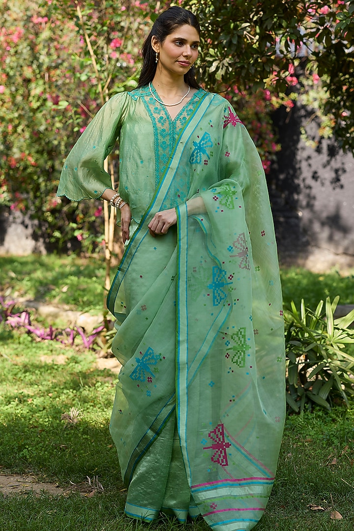 Jade Green Handwoven Organza Silk Jamdani Striped Wedding Saree by Surmaye at Pernia's Pop Up Shop