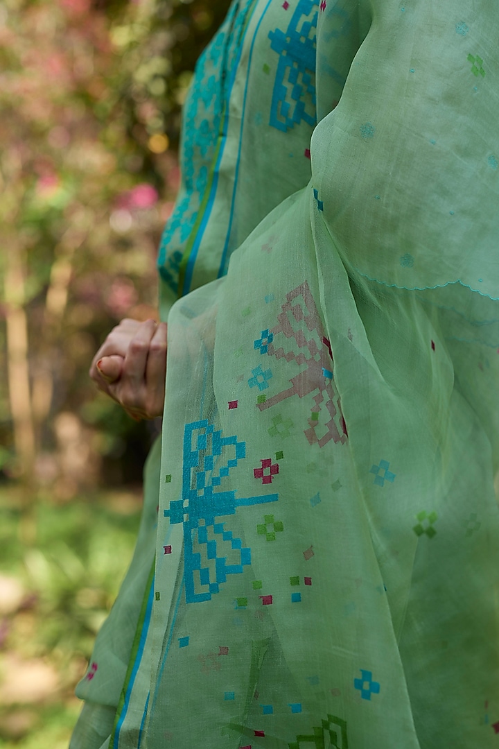 Jade Green Handwoven Organza Silk Jamdani Striped Wedding Saree by Surmaye at Pernia's Pop Up Shop