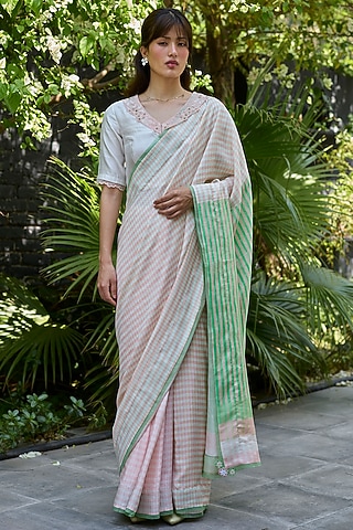 Salmon Pink Handwoven Mulberry Silk Checkered Saree by Surmaye