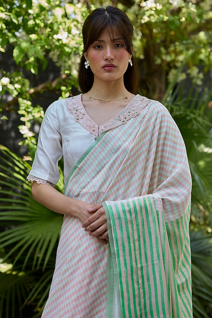 Salmon Pink Handwoven Mulberry Silk Checkered Party Wear Saree by Surmaye at Pernia's Pop Up Shop