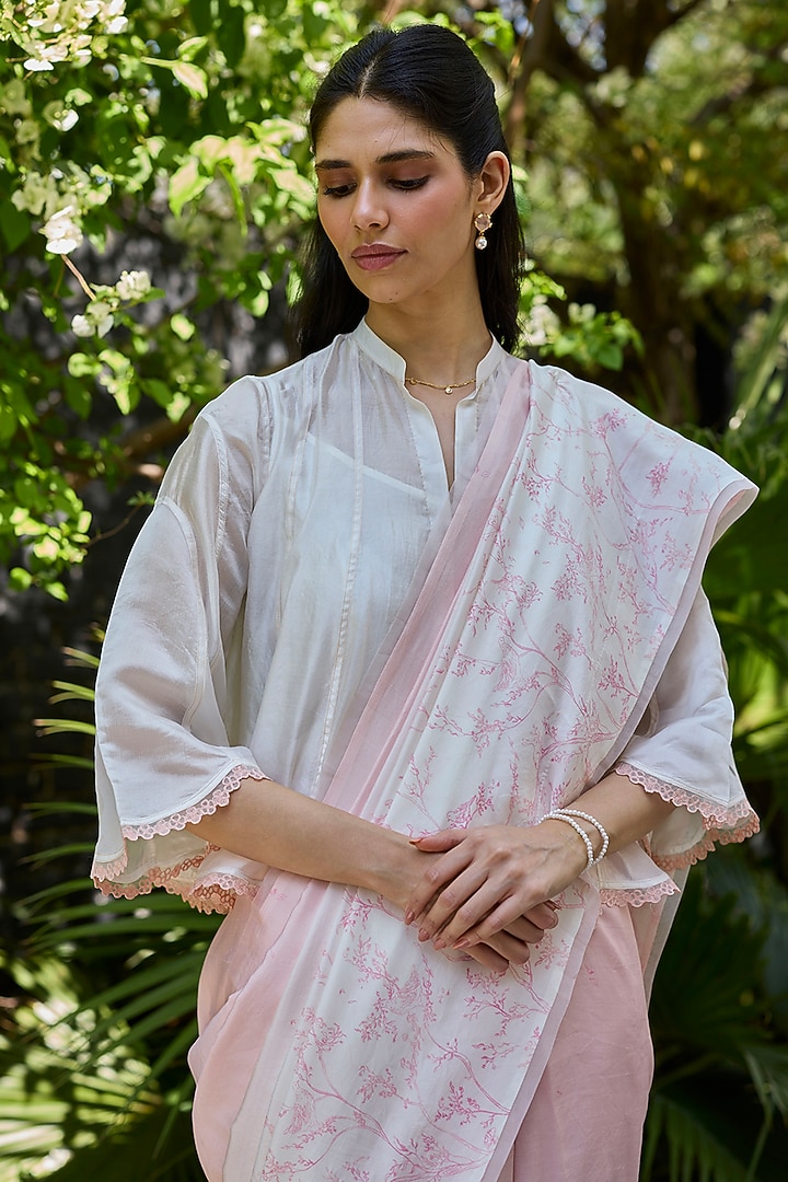 Soft Pink & Ivory Handwoven Mulberry Silk Ombre Printed Party Wear Saree by Surmaye at Pernia's Pop Up Shop