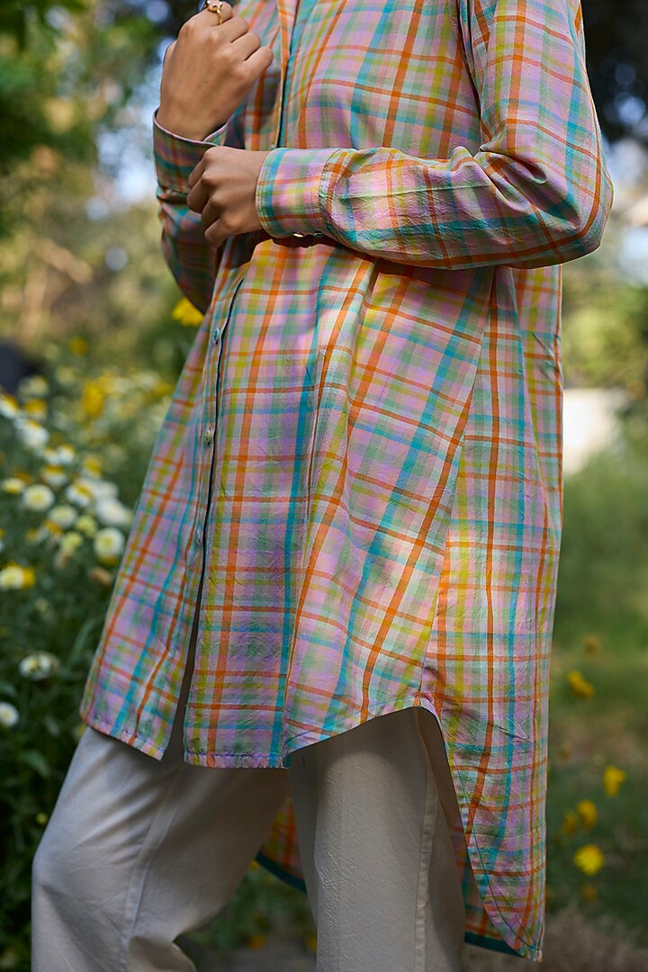 Multicolored Hand Woven Cotton Checkered Kurta Set by Surmaye at Pernia's Pop Up Shop