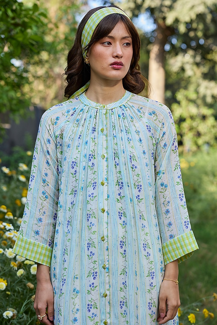 Ivory Chanderi Striped Long Kurta Set by Surmaye at Pernia's Pop Up Shop