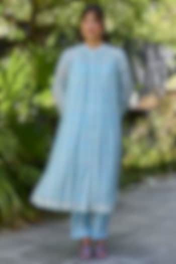 Blue Chanderi Striped Long Kurta Set by Surmaye at Pernia's Pop Up Shop