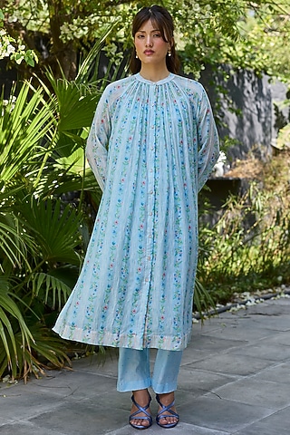 Blue Chanderi Striped Long Kurta Set by Surmaye