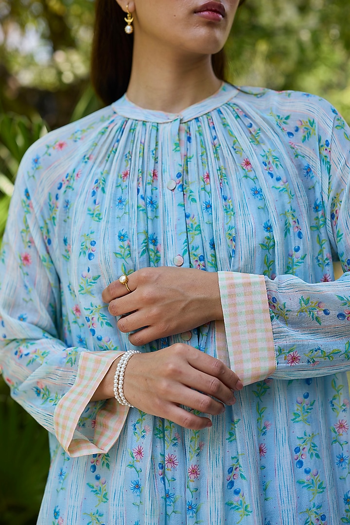Blue Chanderi Striped Long Kurta Set by Surmaye at Pernia's Pop Up Shop