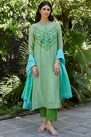 Jade Green Chanderi Applique Embroidered Kurta Set by Surmaye