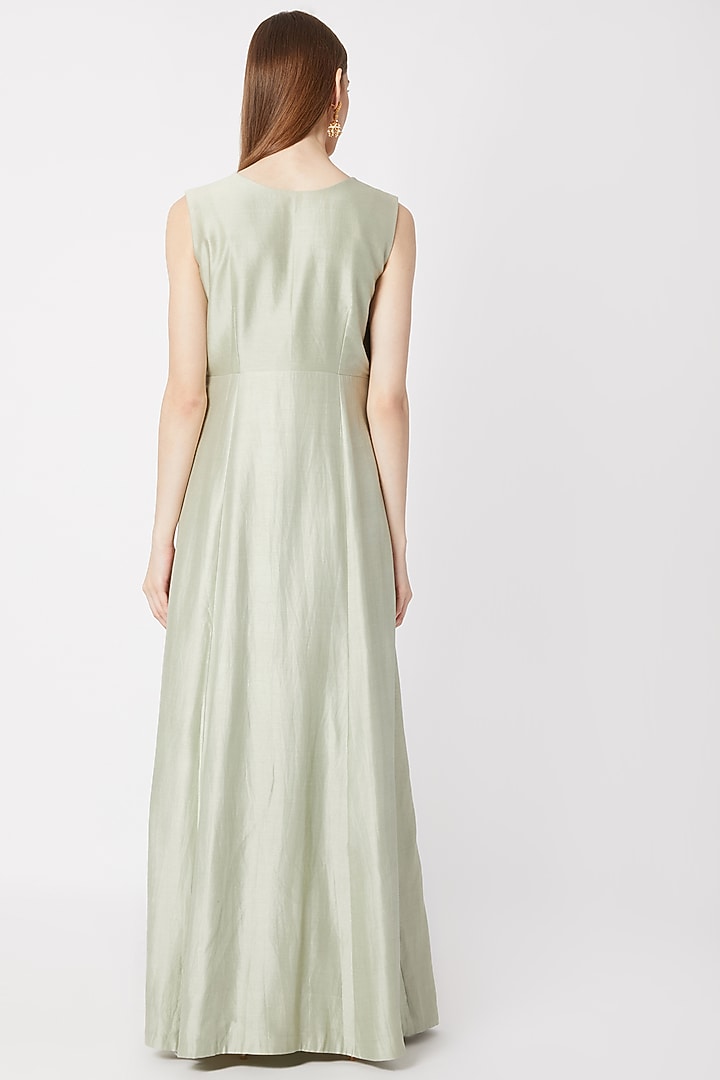 Mint Green Embroidered Kurta Set With Net Dupatta by Sumayah at Pernia's Pop Up Shop