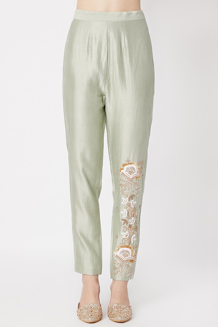Mint Green Embroidered Kurta Set With Net Dupatta by Sumayah at Pernia's Pop Up Shop